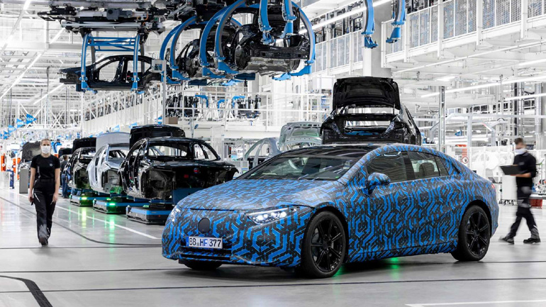 Τον Αύγουστο στην αγορά η Mercedes EQS